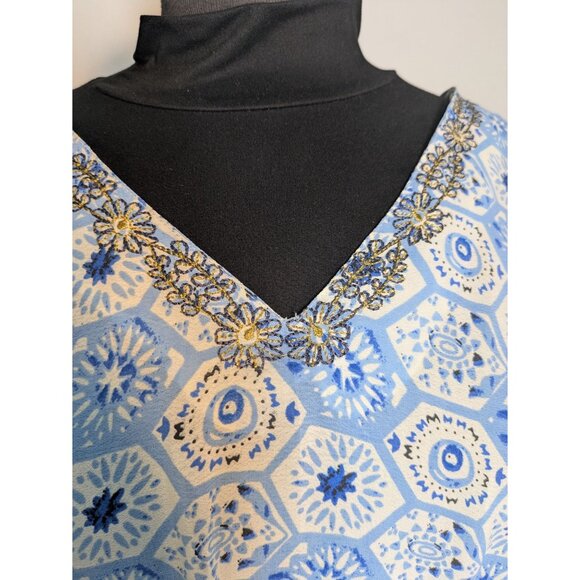 Lovers & Friends V-Neck Boho Mini Dress Blue & White Floral Print, SIze M - Picture 6 of 10